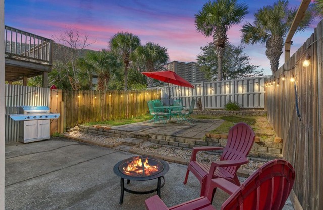 Beach Haven - Seasonal Hot Tub, Fire Pit, BBQ, 700 Feet to Beach, Central PCB, FREE Daily Activities, & More!