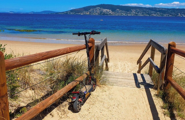 Beach House 3 mins walk Bellerive Beach, Hobart