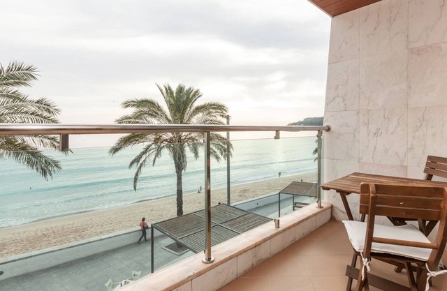 Beach promenade first row