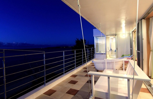 Beach Room