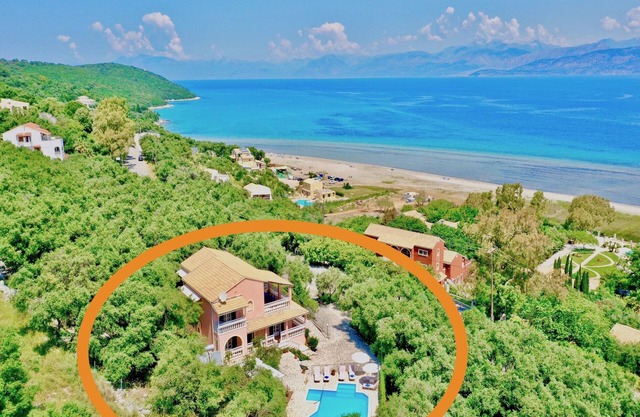 Beach Villa Thespina with private pool