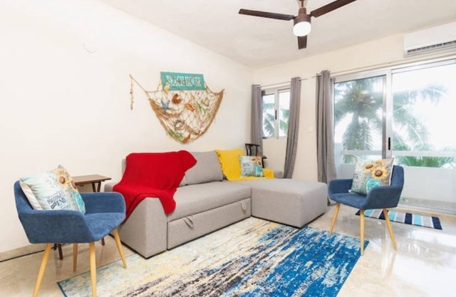 Beachfront 1BR - Stunning Views - Near Hotel Zone & Isla Mujeres Ferry