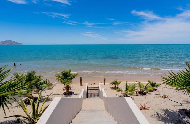 Beachfront condo for rent in Villas de Las Palmas San Felipe