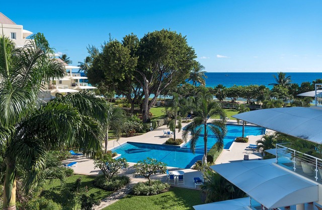 Beachfront Two Bedroom Condo, Onsite Gym, Three Pools and Security
