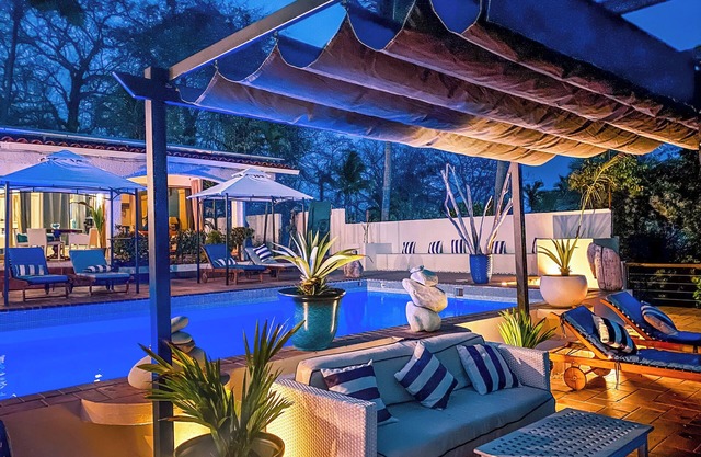 Beachfront Villa & Suites: Pool, Gym, Private Chef & Beach Access Isla Contadora