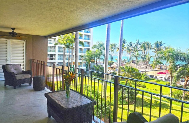 Beachfront with best location in the hotel zone