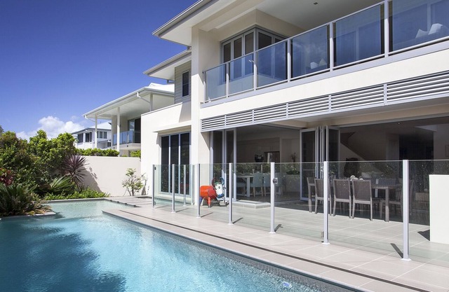 Beachhaven - Steps to the Beach!