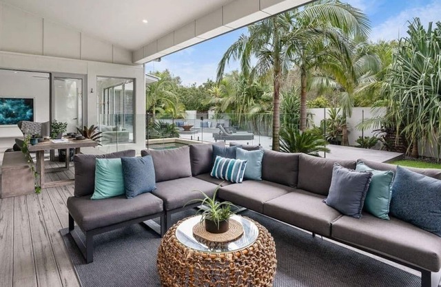 'Beachside Bliss' - Luxury Family Oasis!