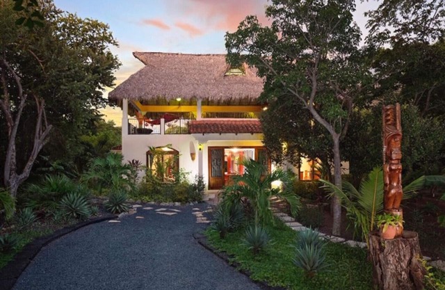 BEACHSIDE dream CASA KON TIKI 4bd/5ba /Hacienda Iguana