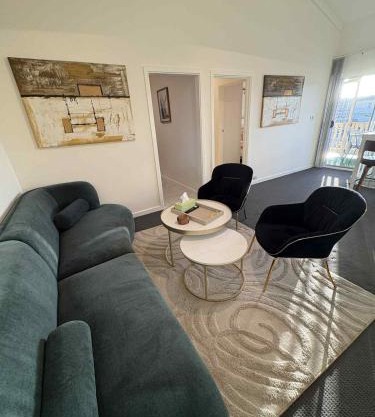 BEACHSIDE UNIT WITH OCEAN VIEWS West Beach