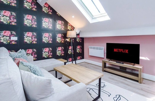 Beautiful 1 Bed/20% Monthly Discount/Moseley