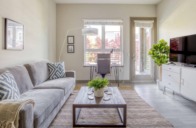 Beautiful 1BR in Sunnyvale with Gym + Pool
