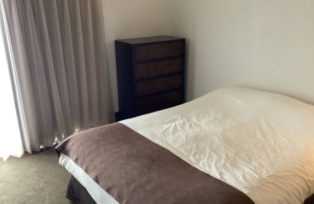 Beautiful 2 bed 2 bath with jacuzzi and fireplace. Amazing view.