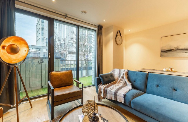 Beautiful 2 bed duplex adjactent to the Battersea Power Station