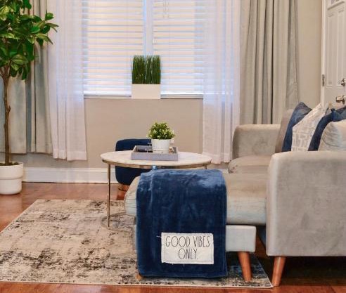 Beautiful 2 bedroom apartment with patio and deck