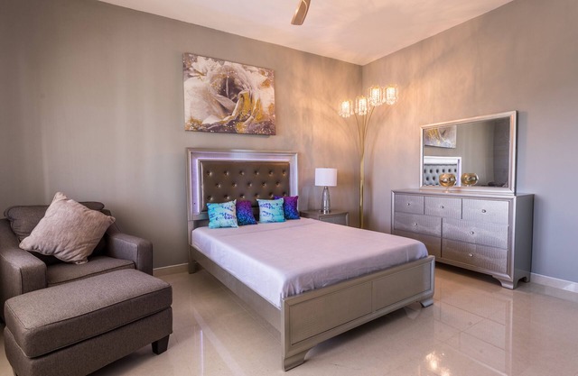 Beautiful 2000 sq. ft Sunrise & Sunset Penthouse near Shoal Bay Beach, Anguilla