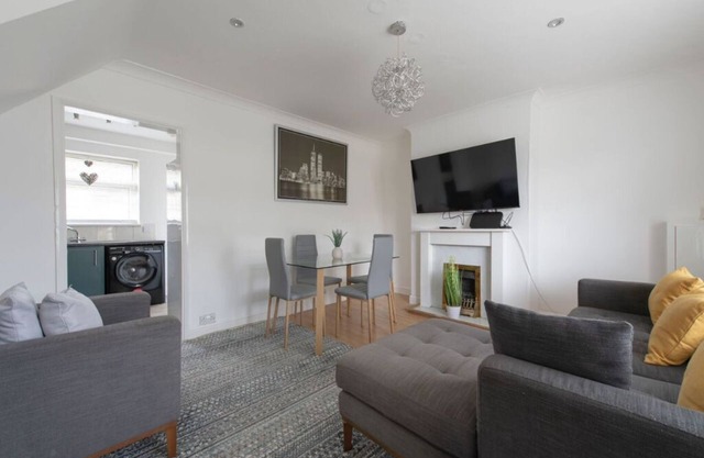 Beautiful 3 Bedroom House in Rochester