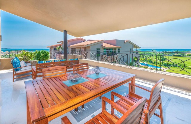 Beautiful 3 Bedroom Condo