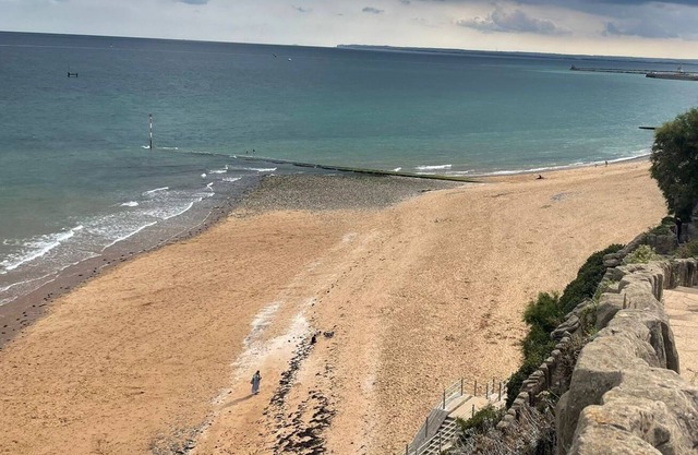 Beautiful 4-bed House in Ramsgate