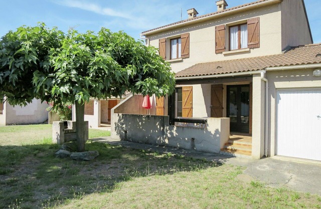 Beautiful apartment for 4 people with WIFI, TV, terrace, pets allowed and parking