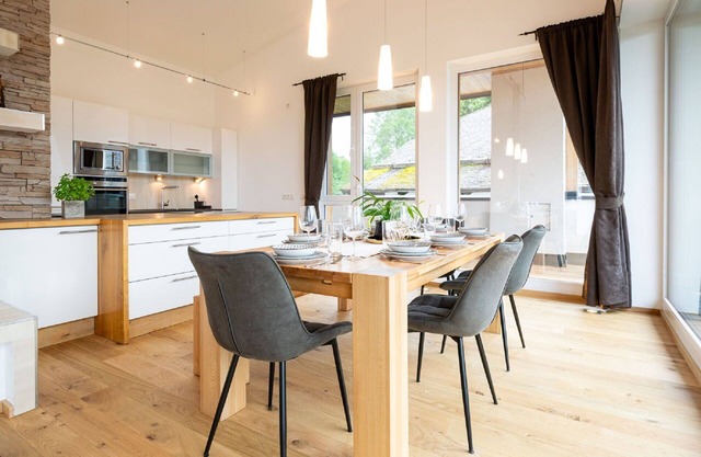 Beautiful apartment for 8 people with TV