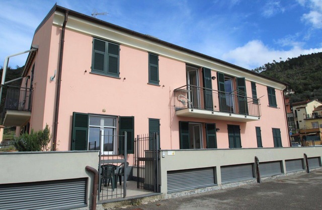Beautiful apartment for 5 guests with WIFI, TV, terrace and parking