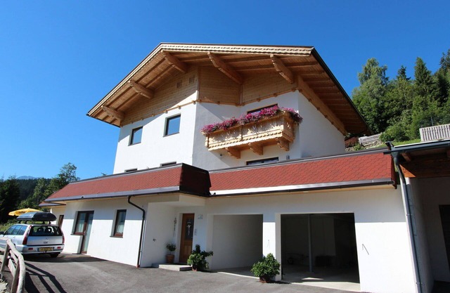 Beautiful apartment for 6 guests with WIFI, TV, terrace, pets allowed, panoramic view and parking