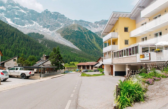 Beautiful apartment for 6 people with WIFI, TV, terrace, pets allowed and panoramic view