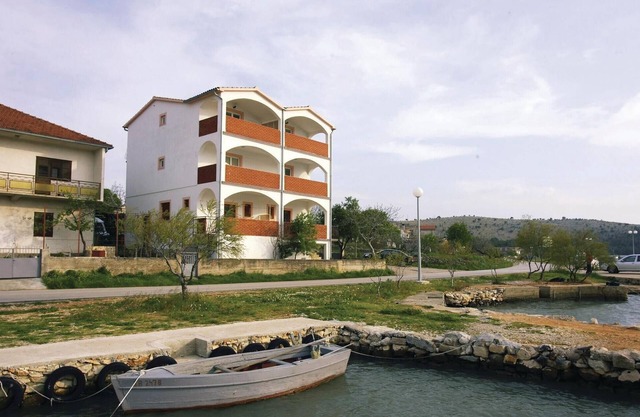 Beautiful apartment in Jadrtovac