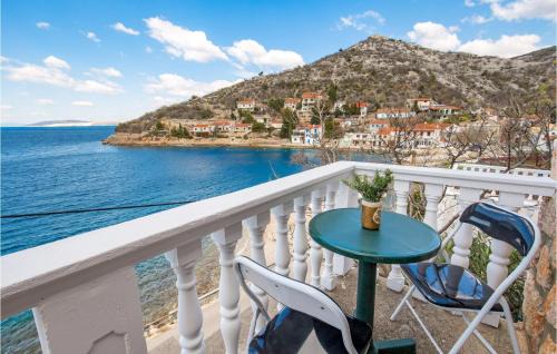 Beautiful Apartment In Starigrad