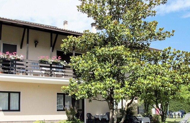Beautiful apartment for 3 people with WIFI, TV, patio, pets allowed and parking