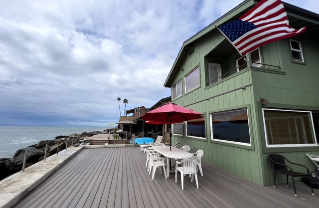 Beautiful Beachfront Faria Beach/Pitas Point Home