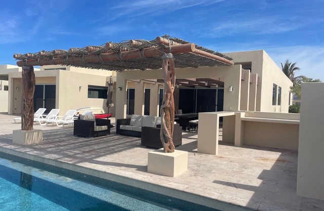 Beautiful Beachfront Villa