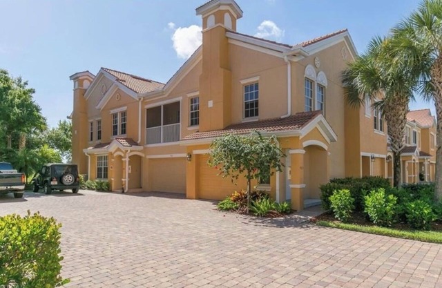 Beautiful Cape Coral Condo