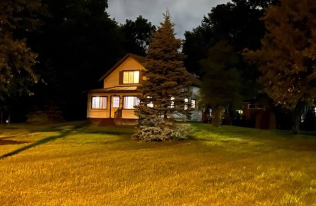 Beautiful Cozy Home Away From Home.