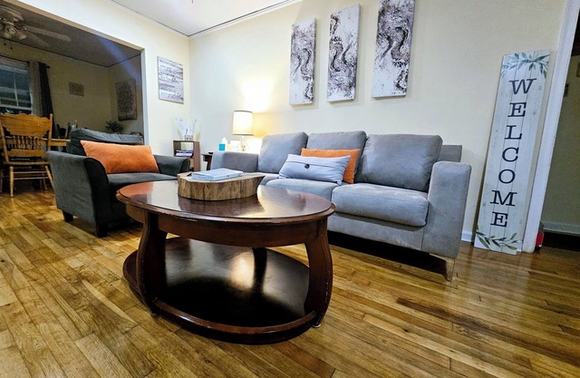Beautiful - Cozy Home on the Lake! Backyard Camping/Fishing - Atlanta/Decatur