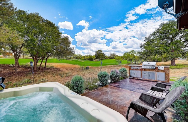 Beautiful escape with private hot tub, game room & washer/dryer