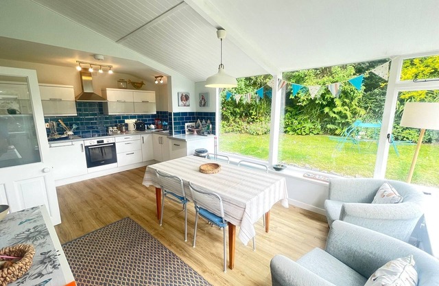 Beautiful Family Friendly Cottage - Village Centre with Private Enclosed Garden