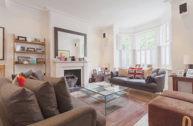 Beautiful family/group house in Parsons Green, London SW6