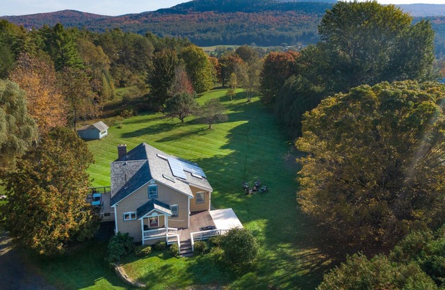 Beautiful Family Home Central to Mad River Valley