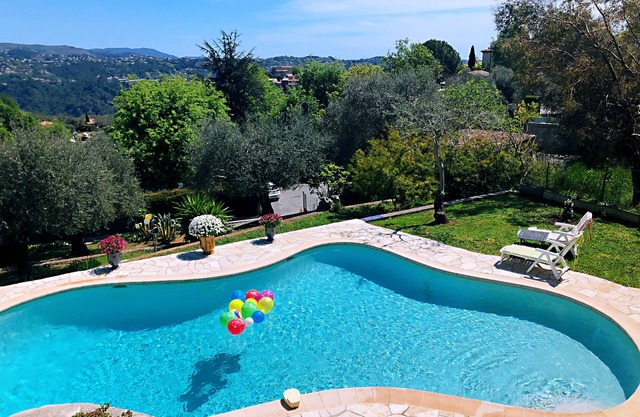 BEAUTIFUL FAMILY VILLA with AMAZING VIEWS and PRIVATE POOL in BIG GARDENS