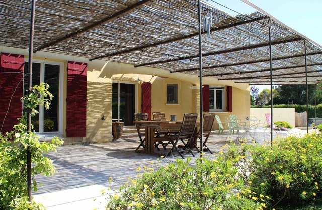 Beautiful holiday rental, pool, Saint Etienne du Grès, Alpilles, Provence - 4 people