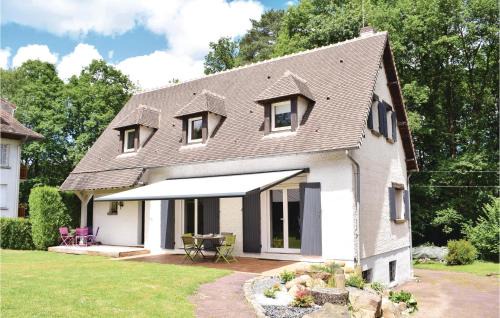 Beautiful Home In Bagnoles De L'orne