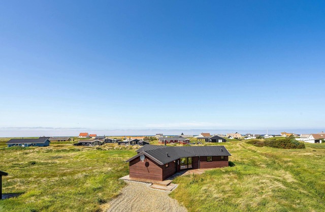 Beautiful home in Frøstrup with WiFi