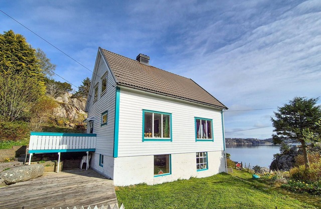 Beautiful home in Urangsvåg