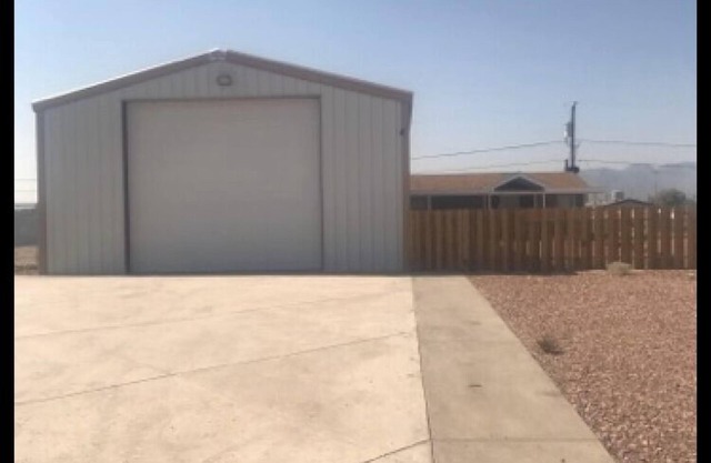 Beautiful home near Topock Marina and the Historic route 66
