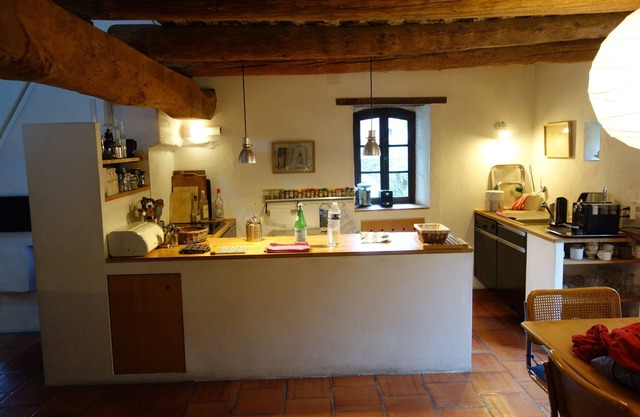 Beautiful house from the 18th to 20 km north of Uzes