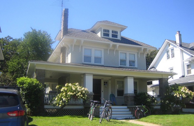 Beautiful house owned by architect with wraparound porch. 3 blocks to beach.