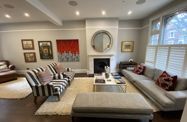 Beautiful, large family house with a game room, in the a prime location.