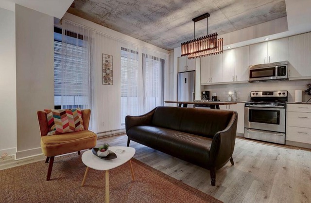 Beautiful loft in Montreal Old Port